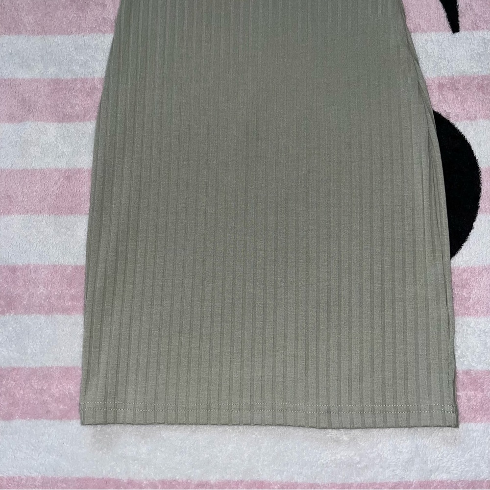 Princess Polly Ribbed Dress - Picture 6 of 7